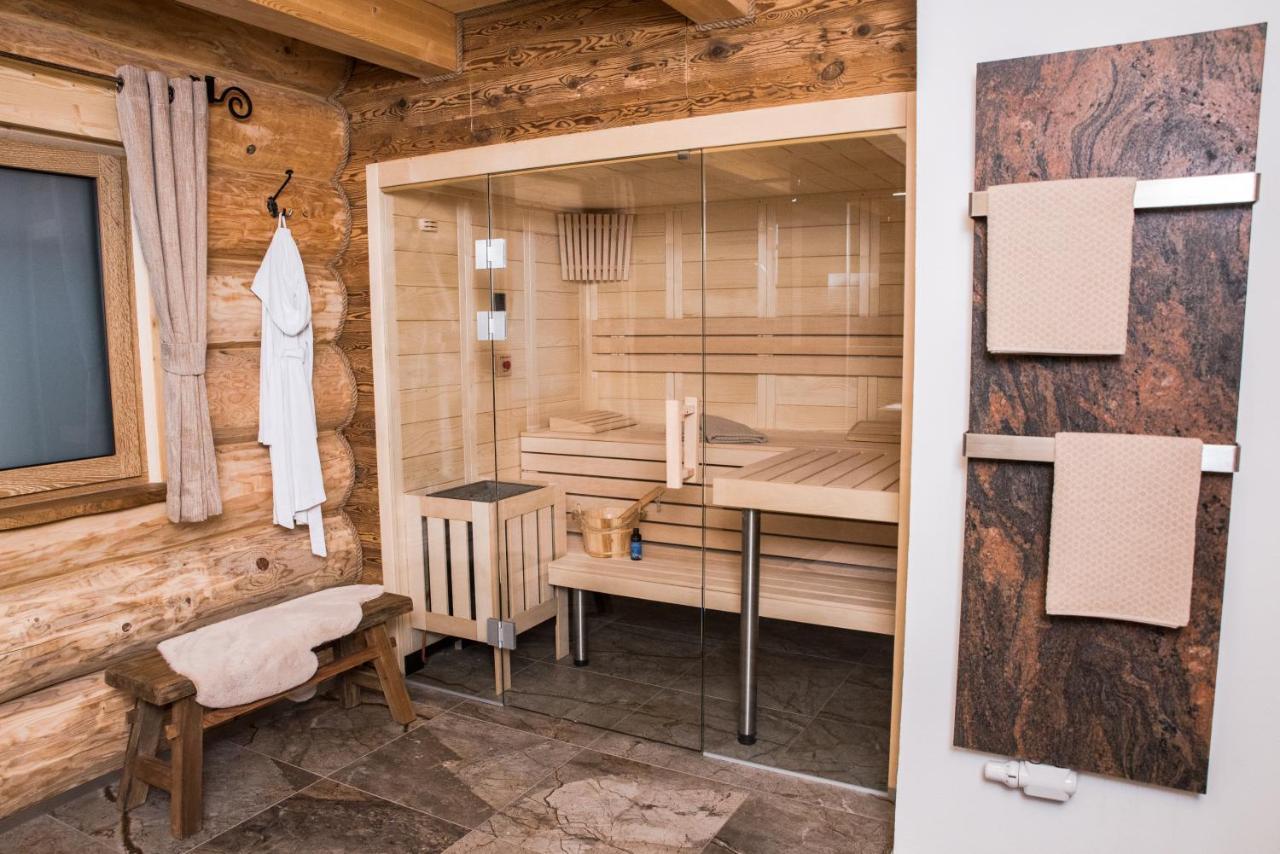 Blockhausen Luxus Chalets Oberschwarzenberg Exterior photo