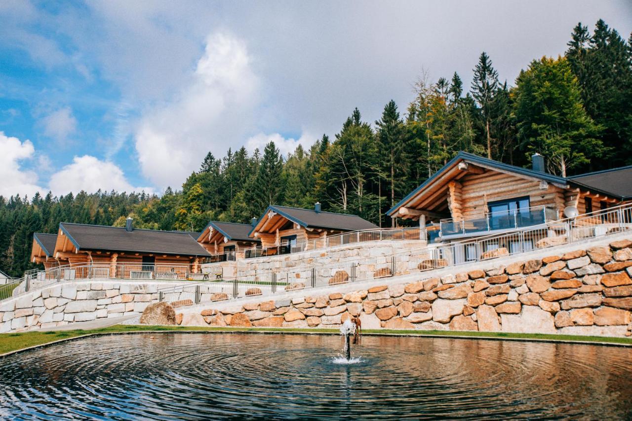 Blockhausen Luxus Chalets Oberschwarzenberg Exterior photo