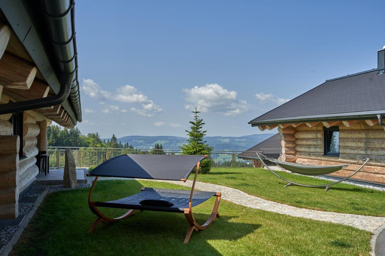 Blockhausen Luxus Chalets Oberschwarzenberg Exterior photo