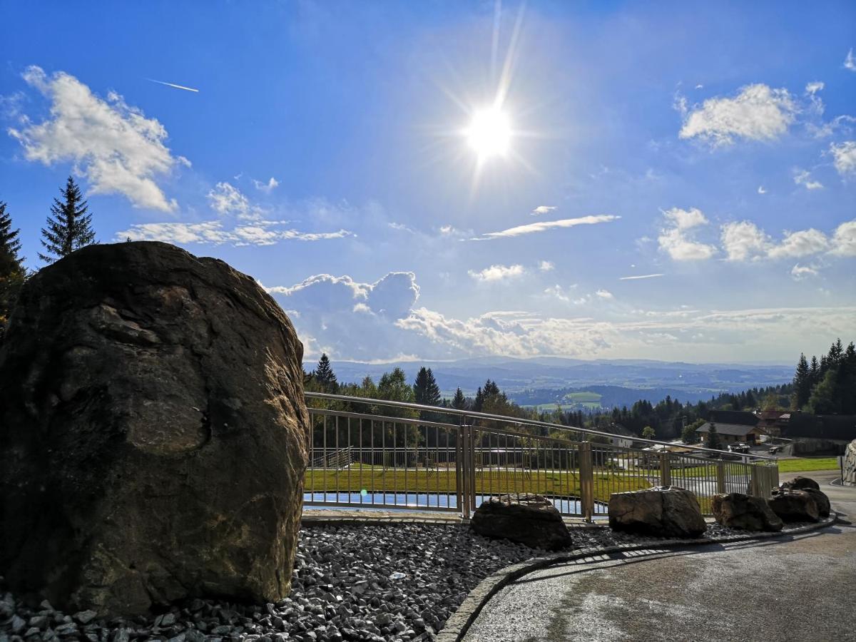 Blockhausen Luxus Chalets Oberschwarzenberg Exterior photo